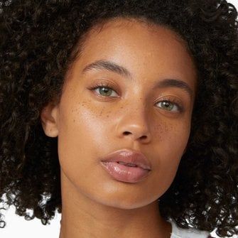 Super Stay® Up to 24HR Long-Lasting Skin Tint with Vitamin C